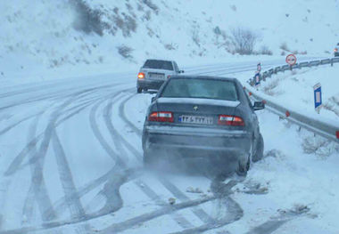 تردد در مسیرهای کوهستانی زنجان با زنجیرچرخ امکان‌پذیر است