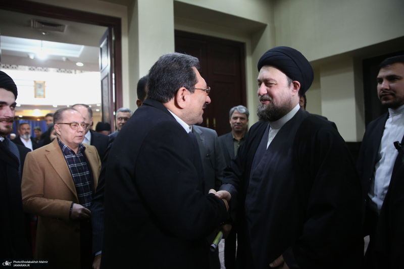 حاشیه تجدیدمیثاق رئیس جمهور و اعضای دولت با آرمان‌های بنیانگذار جمهوری اسلامی ایران