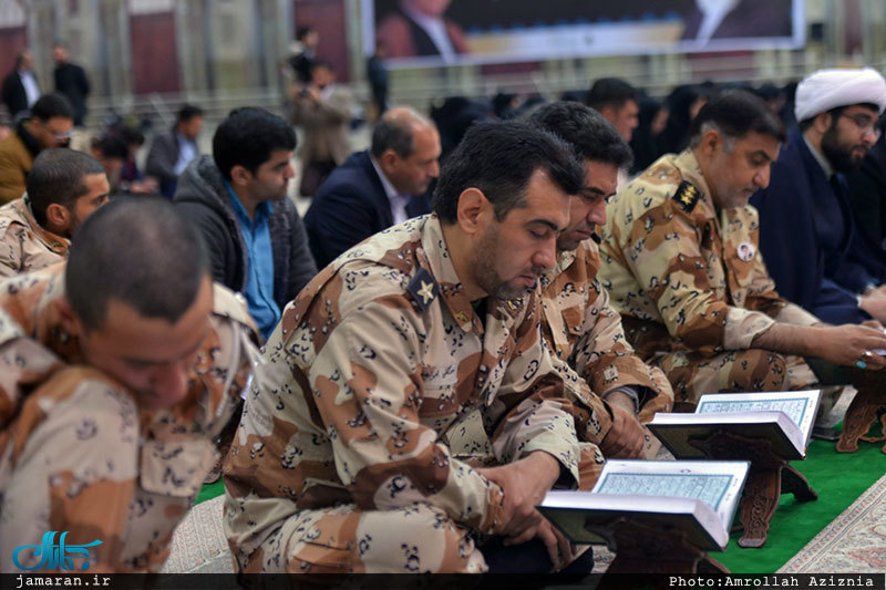 محفل انس با قرآن در حرم مطهر امام خمینی(س)