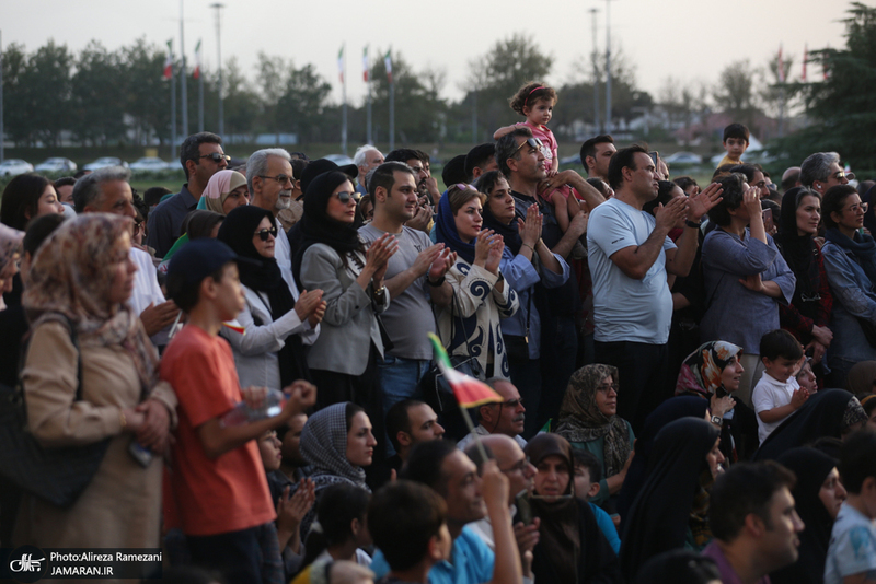 اجرای ارکستر سمفونیک تهران در برج آزادی