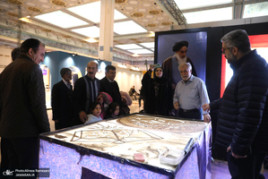 غرفه موسسه تنظیم و نشر آثار امام خمینی (ره) در سی و دومین نمایشگاه بین المللی قرآن کریم