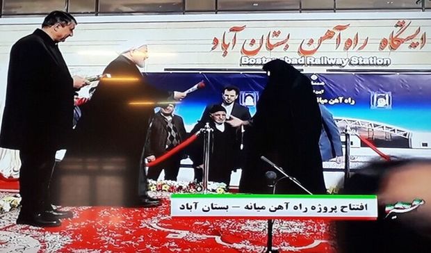 بدرقه زایران مشهد در بستان‌آباد توسط رییس‌جمهوری
