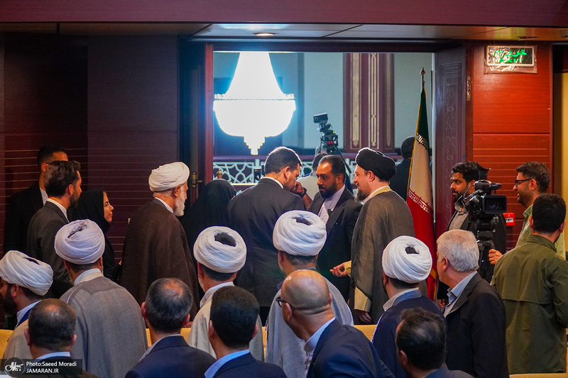 تجدید میثاق جمعی از مدیران و کارکنان بنیاد مسکن انقلاب اسلامی با آرمان های امام خمینی (س)