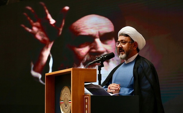 امام خمینیؒ کی فکر زندہ اور راہگشا ہے