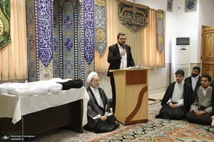 عمامه گذاری طلاب توسط مراجع عظام تقلید در روز میلاد امام علی (ع)‎