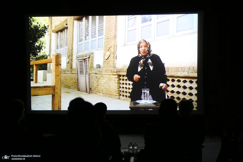 مراسم تجلیل از کارگردان فیلم مستند «بانو قدس ایران» در حسینیه جماران