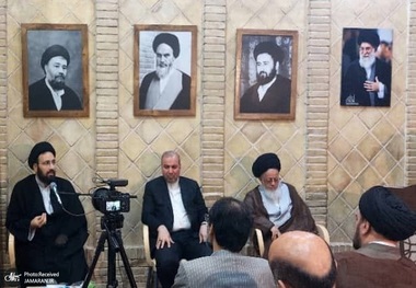 سید علی خمینی: مذاکرات ایران و آمریکا، مذاکرات صلح نیست، جهاد برای احقاق حقوق، بدون تنازل از اصول انقلاب است