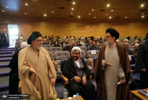 نشست «چالش های حقوق زنان در فقه» در مشهد