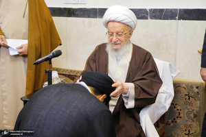 عمامه گذاری طلاب در روز عید مبعث توسط مراجع عظام تقلید‎‎