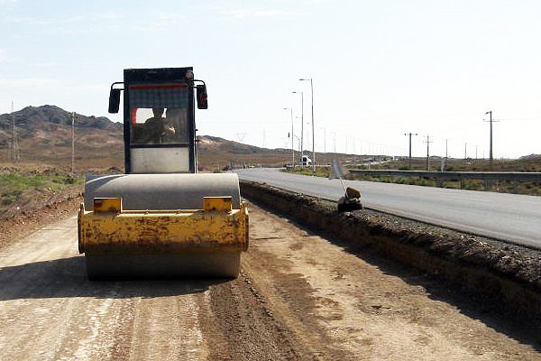 عملیات اجرایی 45 کیلومتر راه روستایی غیزانیه اهواز آغاز شد