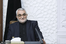 علاءالدین بروجردی: حساب ملتمان و کسانی را که به دلیل مشکلات اقتصادی اعتراض دارند، از اغتشاشگران کاملاً جدا می‌دانیم/ با کسی که اماکن را تخریب می‌کند و با اقداماتش نشان می‌دهد که آموزش‌های لازم را دیده است، باید با مشت آهنین برخورد کرد