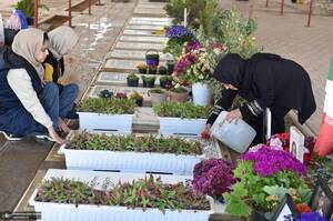 زیارت اهل غبور در آخرین پنجشنبه سال در بهشت زهرا (س) تهران