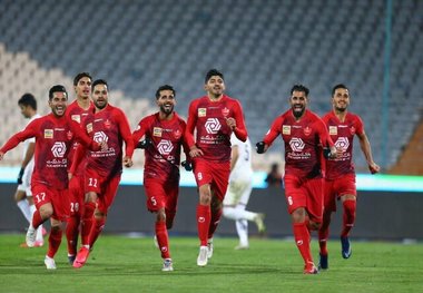 پرسپولیس در آستانه محرومیت از نقل و انتقالات