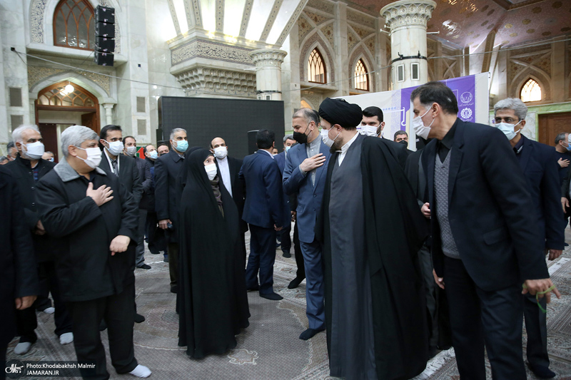 تجدید میثاق وزیر و معاونین وزارت امور خارجه با آرمان های امام خمینی (س)