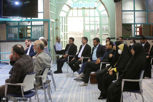 تجدید میثاق اساتید و دانشجویان پژوهشکده امام خمینی و انقلاب اسلامی با آرمان های بنیانگذار جمهوری اسلامی