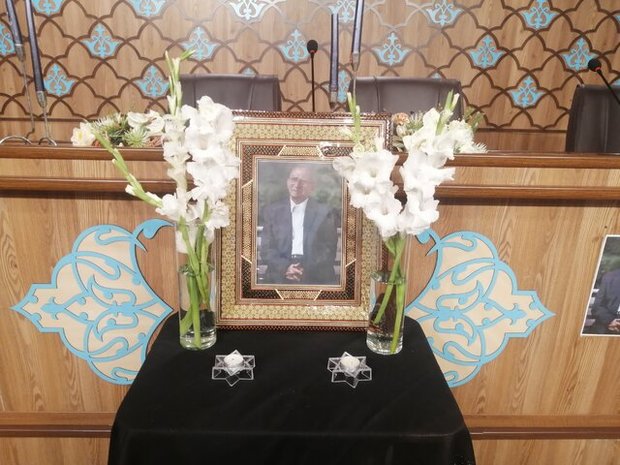 مراسم تشییع پیکر کریم مجتهدی
