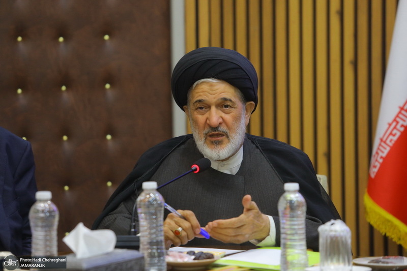 سفر رئیس جمهوری به قم و دیدار با مراجع و علما -2