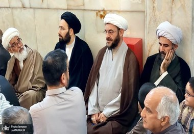 مراسم چهل و ششمین سالروز شهادت حاج سید مصطفی خمینی در حرم امیرالمؤمنین (ع) با حضور سید علی خمینی + گزارش تصویری