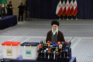  حضور رهبر انقلاب در انتخابات مجلس شورای اسلامی و مجلس خبرگان رهبری 