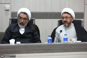 نشست علمی سیاست و روابط خارجی در اندیشه امام خمینی(س)