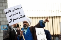 تجمع مقابل مجلس برای قانون حجاب (8)