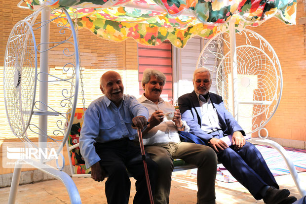 احداث &quot;دهکده سالمندی&quot; در شهرکرد پیگیری می‌شود