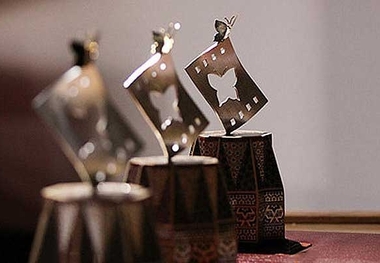 پروانه زرین جشنواره فیلم کودک برای بهترین فیلمنامه انیمیشن