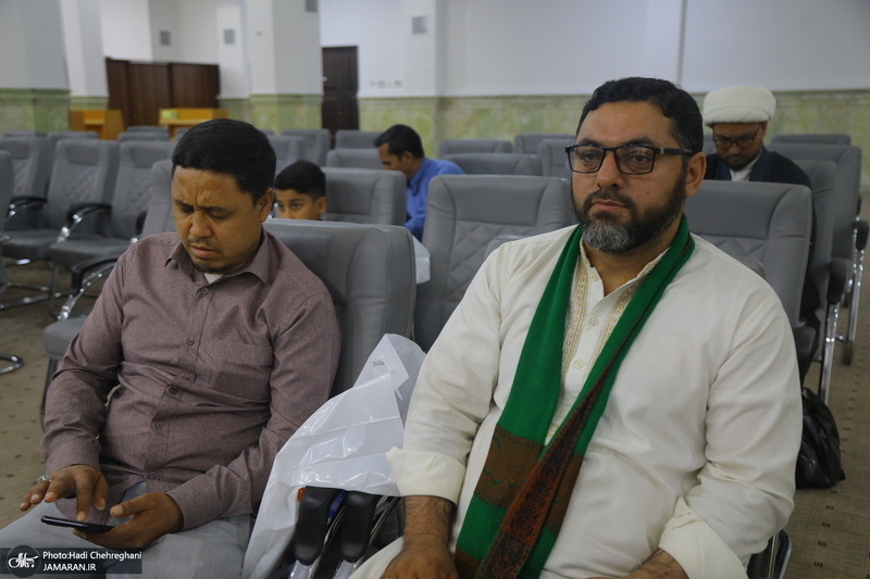 نشست «قرآن و عترت، محور اتحاد مسلمانان در اندیشه امام خمینی(س)» به زبان اردو