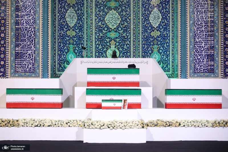 ادای احترام فرهیختگان و هیأت‌های دینی و شخصیت‌های سیاسی و فرهنگی کشورهای جهان به رهبر شهید انقلاب
