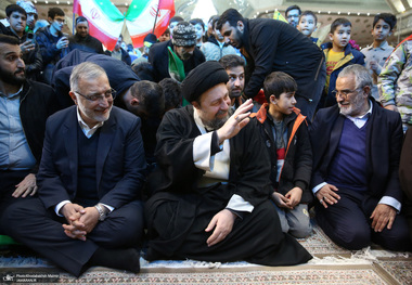 اجتماع باشکوه نوجوانان آرمانی لشکر قدس در حرم مطهر امام خمینی (س)