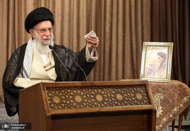 رهبر معظم انقلاب: هدف اصلی جنگ افروزان در هم کوبیدن نظام اسلامی و انقلاب بود