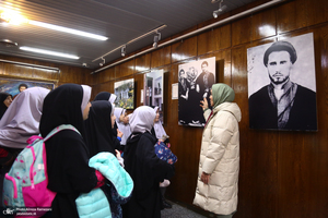 بازدید اقشار مختلف مردم از بیت امام خمینی (س) در جماران-5