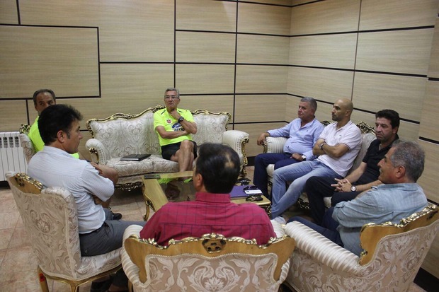 جلسه برانکو با کادر فنی و مسئولان تیم های پایه + تصاویر