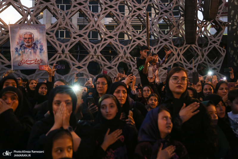 مراسم خیمه سوزان در میدان امام حسین (ع)