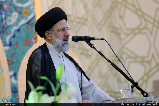 رئیسی: نجات زیر آوارماندگان و رسیدگی به مجروحان مهمترین و اساسی‌ترین اقدام است