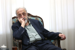 دیدار مدیر و معاونین روزنامه اطلاعات با سید حسن خمینی