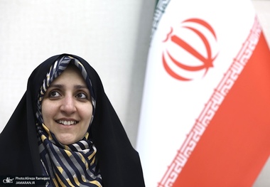 بهروز آذر: حجاب یک مسأله فرهنگی است/ در دولت راجع به «تذکر فیزیکی» برنامه‌ای نداشته‌ایم + فیلم