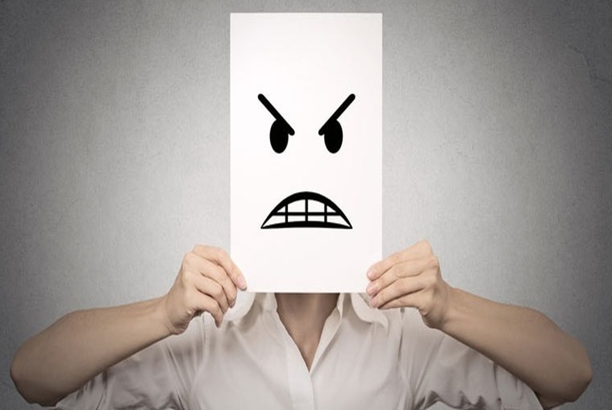 چرا و چگونه باید عصبانیت خود را کنترل کنیم؟