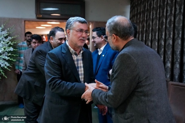 مراسم یادبود مادر دکتر ابوالفضل سروش در دانشگاه علوم پزشکی تهران + تصاویر 