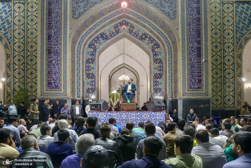مراسم شب ولادت امام رضا (ع) در صحن غدير
