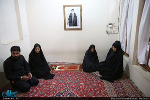 بازدید حجت الاسلام و المسلمین سید محمود دعایی از بیت امام در نجف