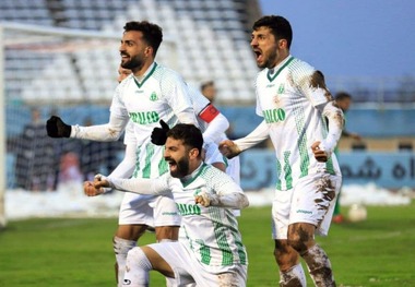 گل گهر با پیکان زمین گیر شد؛ برف و گل باهم به اراک رفتند! +برنامه و نتایج/ جدول