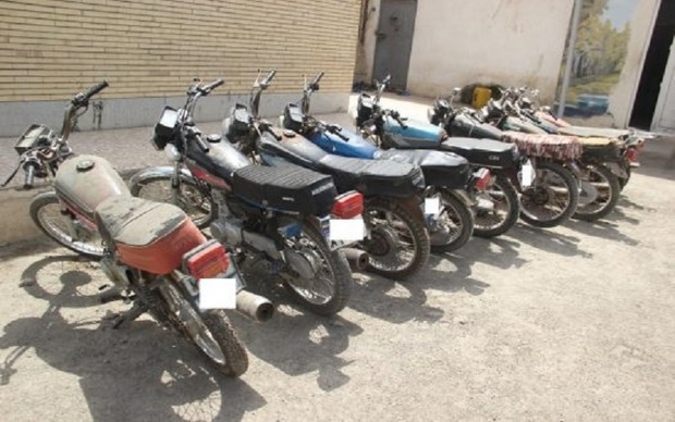 باند سارقان موتور سیکلت در تاکستان متلاشی شد