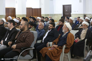 نشست نقد و بررسی کتاب نسی و کبیسه به همراه رونمایی از کتاب فقه و نجوم