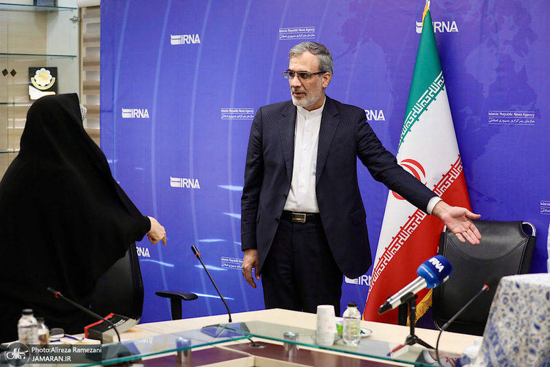 مراسم رونمایی کتاب اسرائیل آن شر مطلق