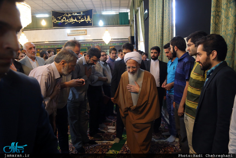 اقامه نماز عید سعید فطر به امامت آیت الله العظمی جوادی آملی در روستای احمدآباد