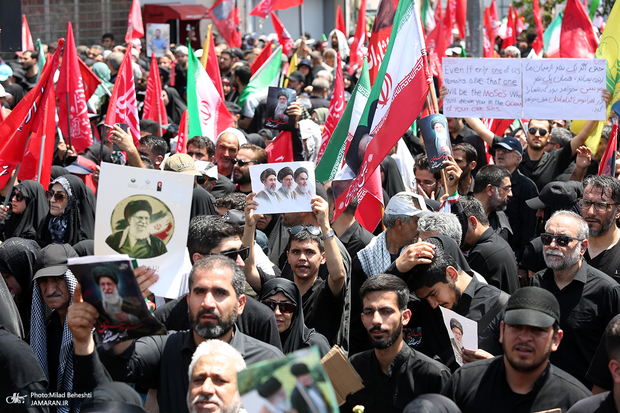 آیین بزرگداشت رهبر شهید انقلاب و شهدای خانواده ایشان از طرف رهبر انقلاب برگزار می‌شود