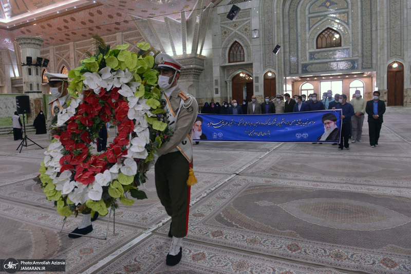 تجدید میثاق دانشجویان و برخی از اعضای جهاد دانشگاهی با آرمان های حضرت امام(س)