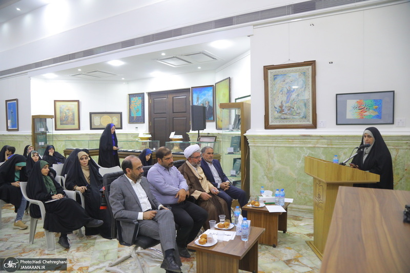 محفل ادبی با حضور استاد مجاهدی در مجتمع یادگار امام (س) قم