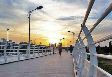 پل طبیعت طلایی می‌شود